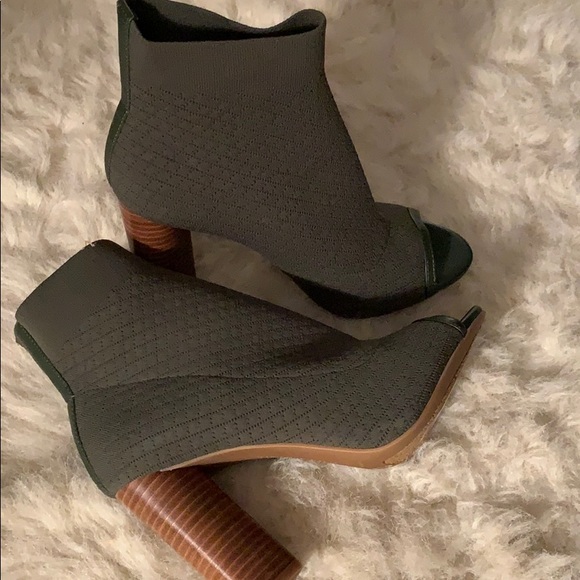 Gianni Bini heels - Picture 5 of 5